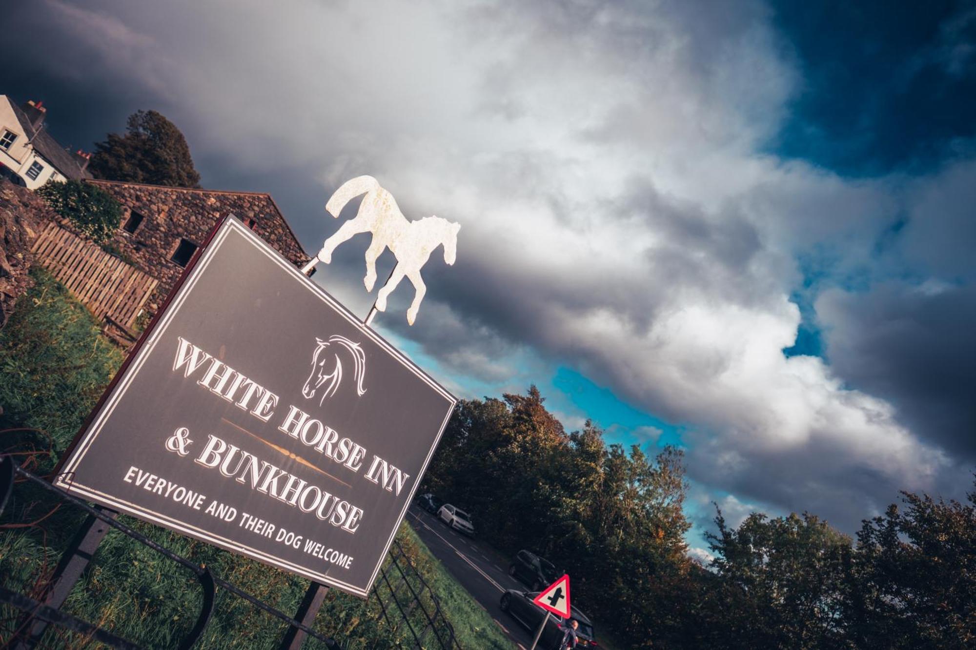 The White Horse Inn Bunkhouse Threlkeld ภายนอก รูปภาพ