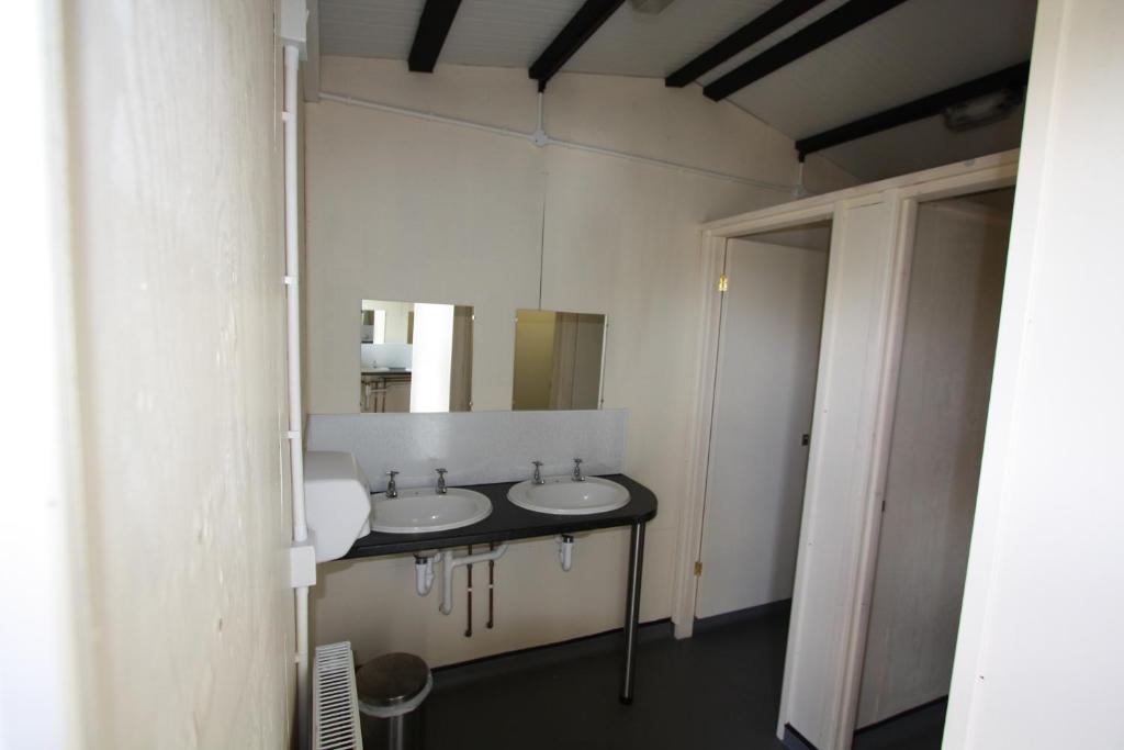 The White Horse Inn Bunkhouse Threlkeld ภายนอก รูปภาพ
